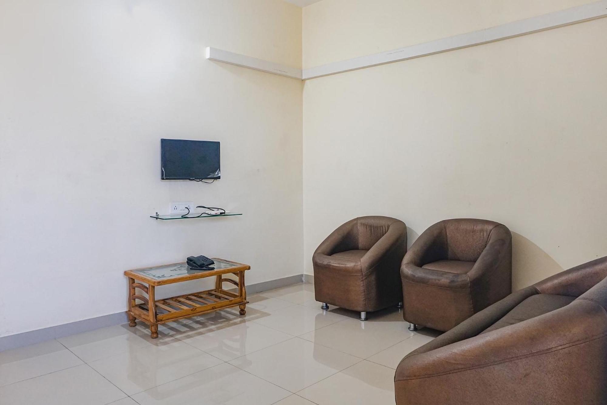 Fabexpress Vaishnav Inn Talegaon Dabhade Exterior photo